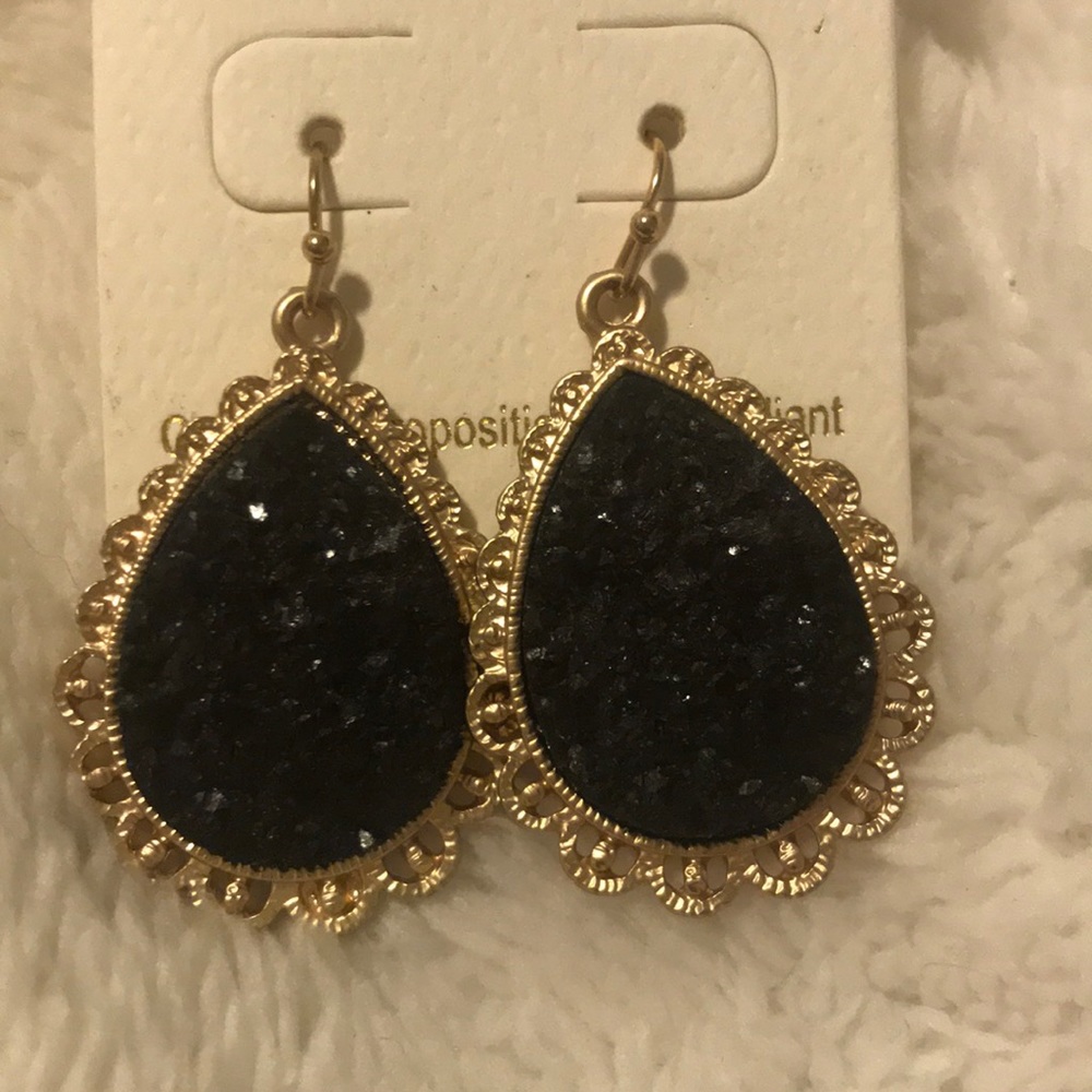 Pretty black and gold earrings